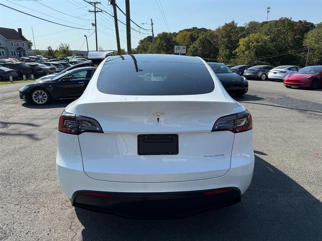 2023 tesla model y long range