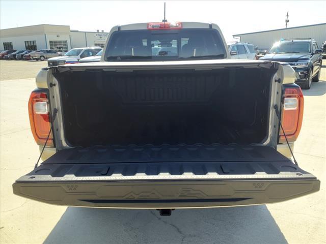 2023 gmc canyon base