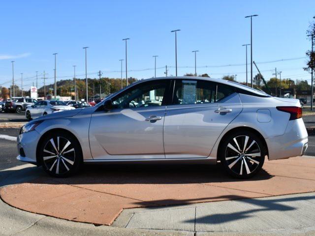 2022 nissan altima sr fwd