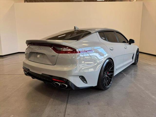 2019 kia stinger gt2