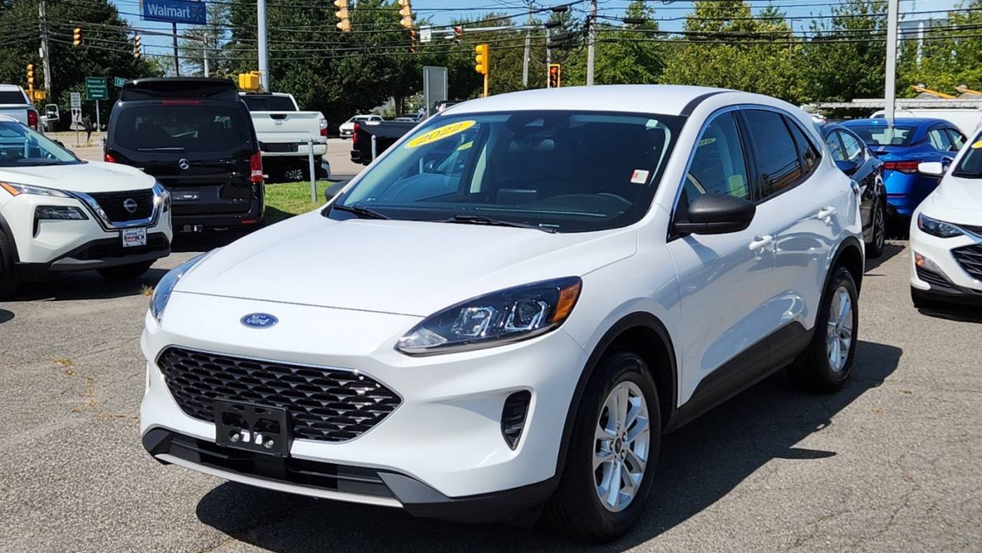 2022 ford escape se