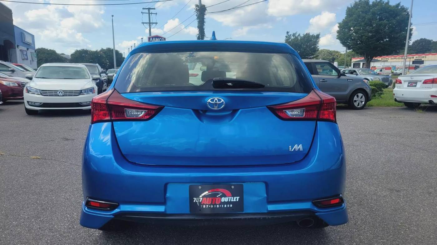 2017 toyota corolla im im