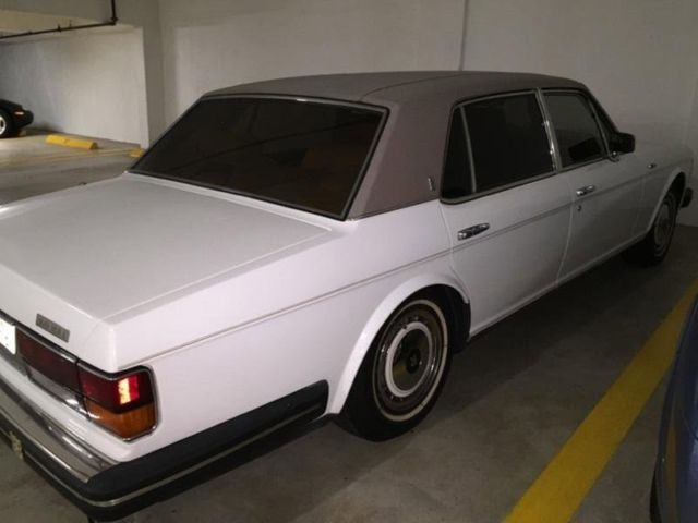93 rolls royce silver spur iii 6.75l v8 4 speed auto rwd leather 37000 miles