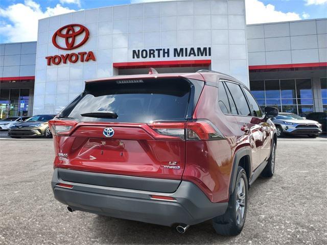 2022 toyota rav4 hybrid se