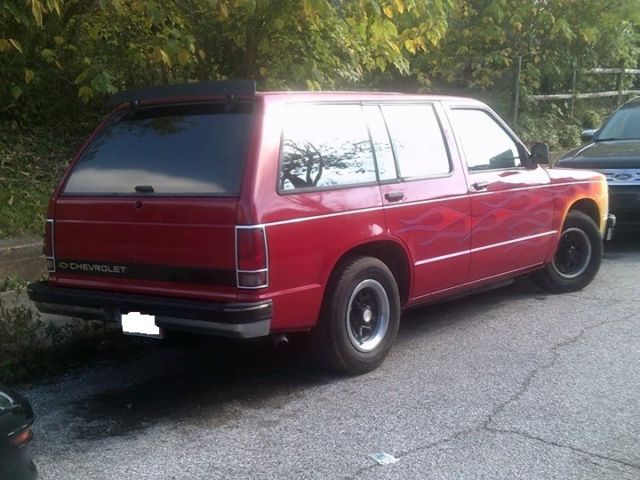 1991 chevrolet s10 blazer base sport utility 4-door v-8