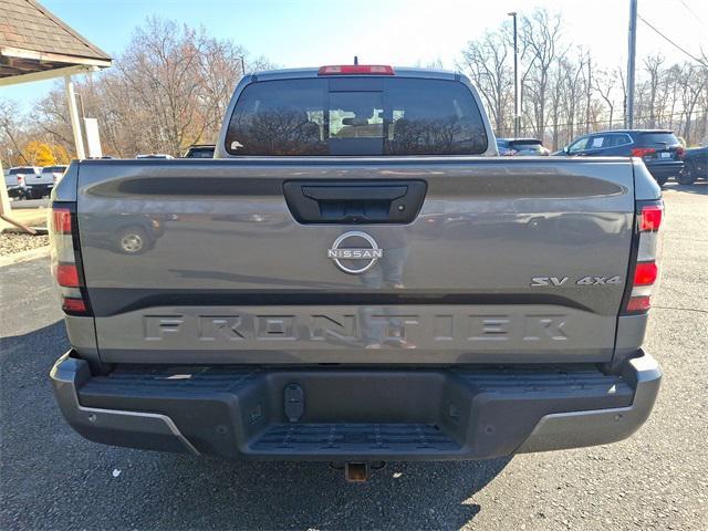 2023 nissan frontier sv