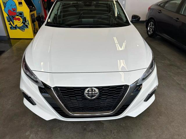 2021 nissan altima sr fwd