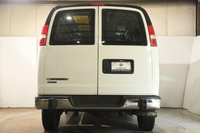 2021 chevrolet express 2500 rwd 2500 regular wheelbase wt