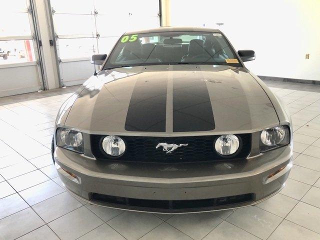 used 2005 ford mustang gt deluxe hutchinson, ks 67502 for sale in hutchinson, kansas