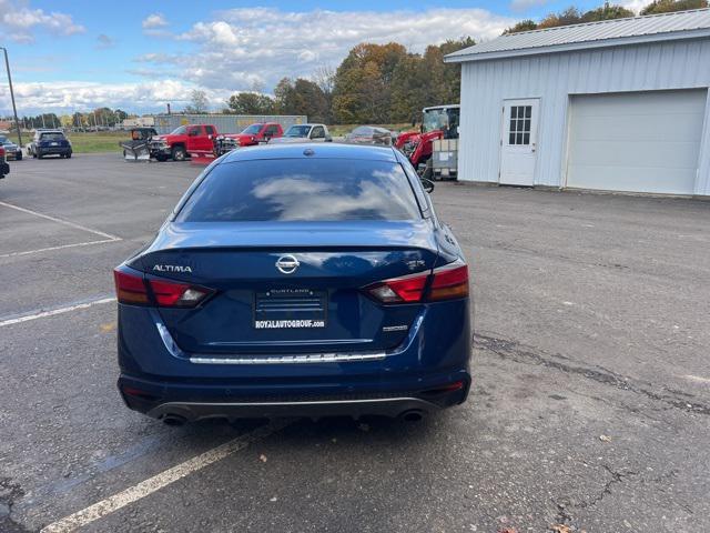 2022 nissan altima sr vc-turbo fwd