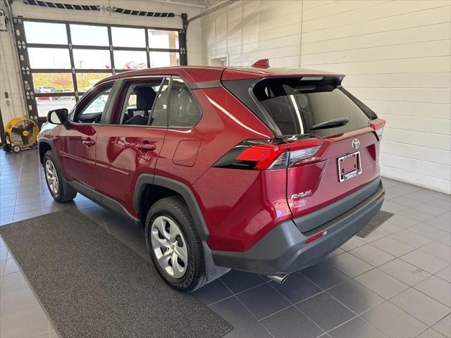 2022 toyota rav4 le