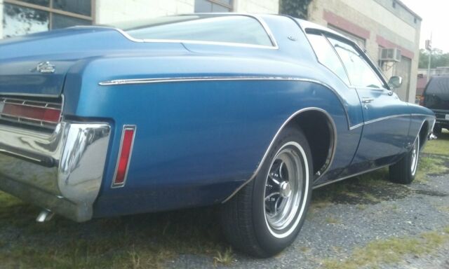 1972 buick riviera sport coupe