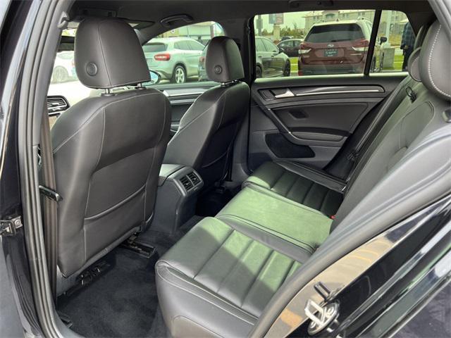 2016 volkswagen golf r 4-door