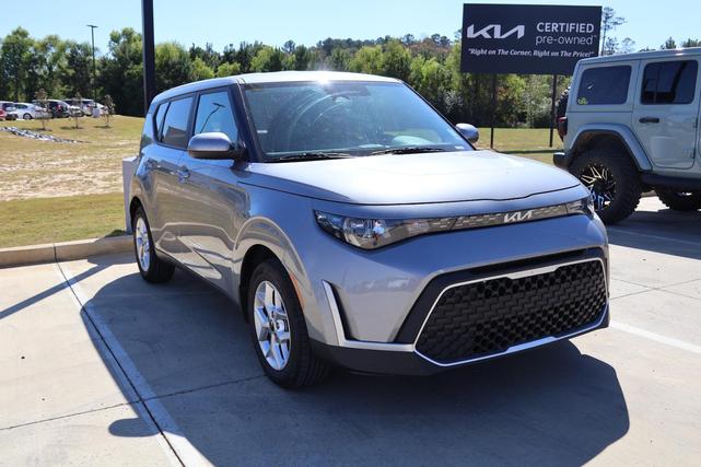2023 kia soul lx