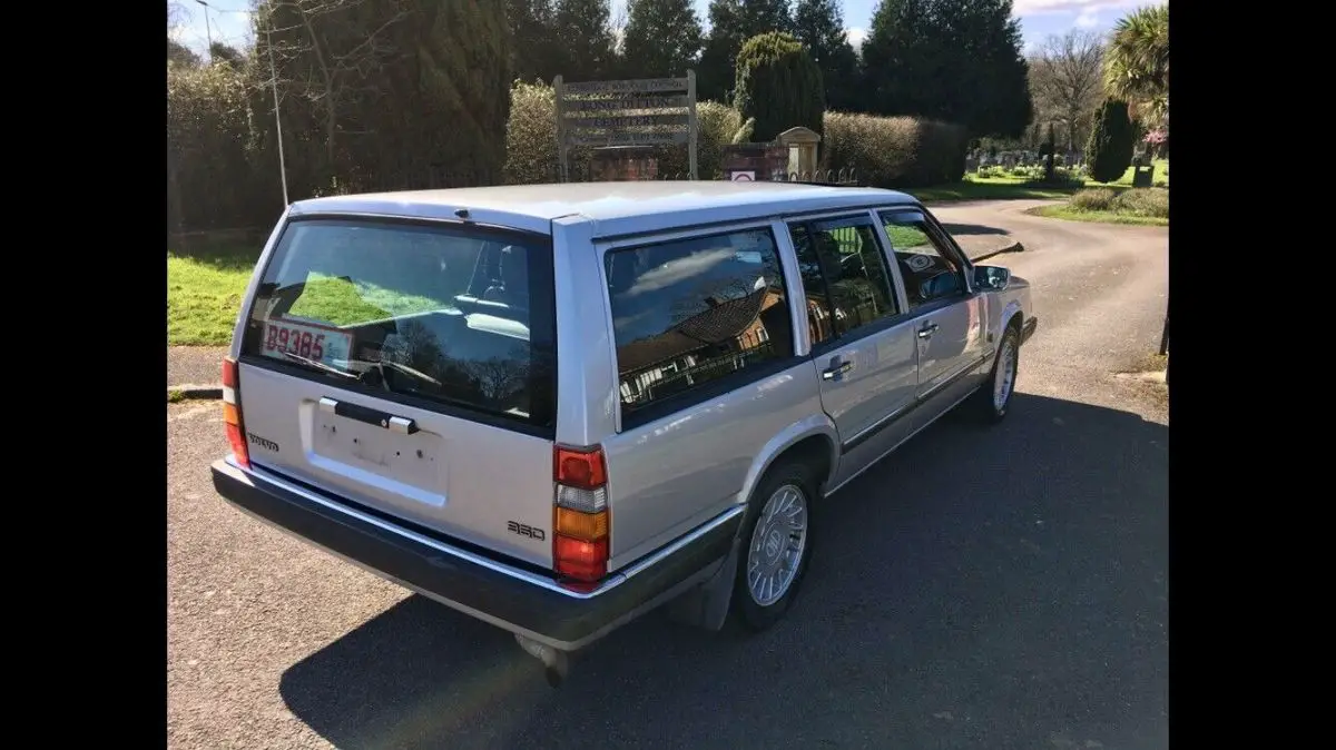 volvo 960 2.3 automatic estate / wagon factory right hand drive rhd postal jeep