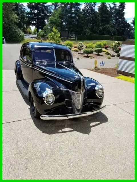 1940 ford deluxe 2 door coupe classic 350 v8 4 speed automatic