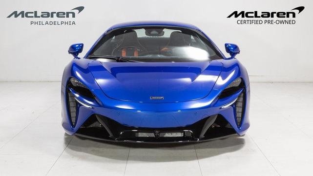 2023 mclaren artura