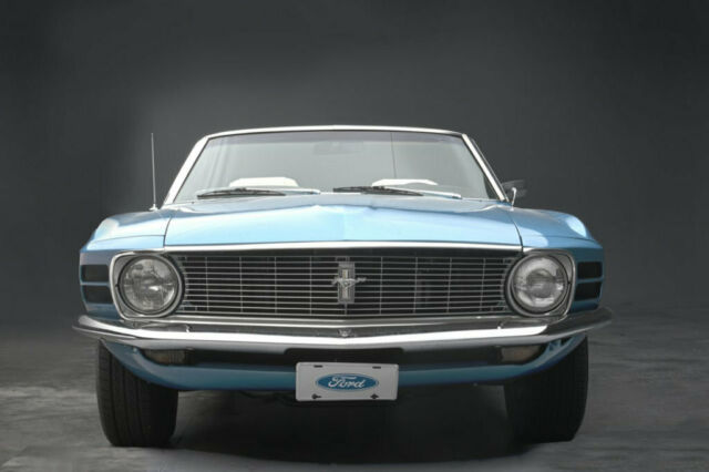 1970 ford mustang convertible v8 restored in excellent conditions