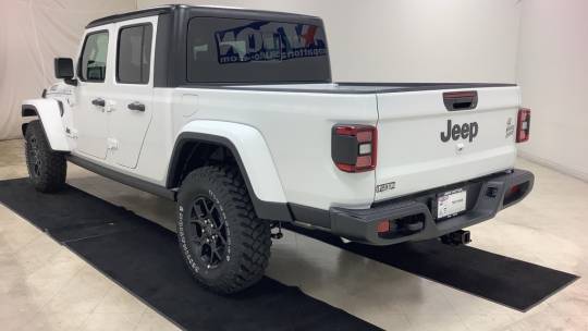 2024 Jeep Gladiator