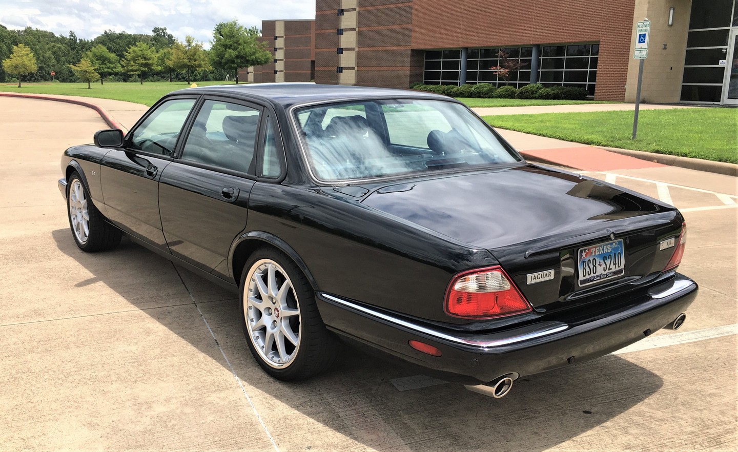 2002 jaguar xjr 100