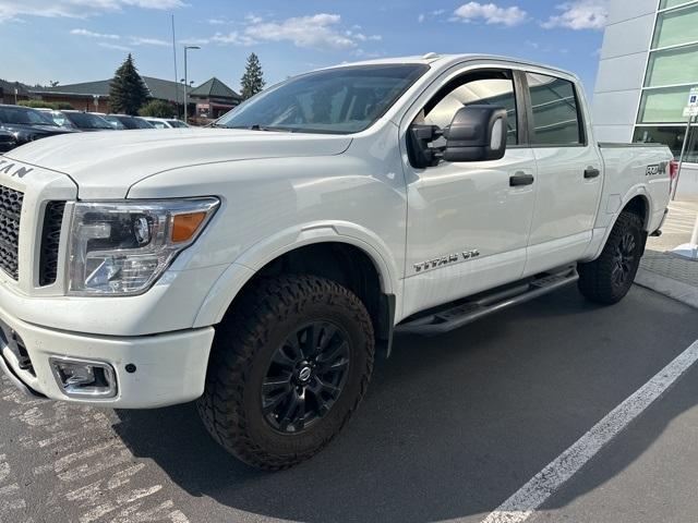 2019 nissan titan pro-4x