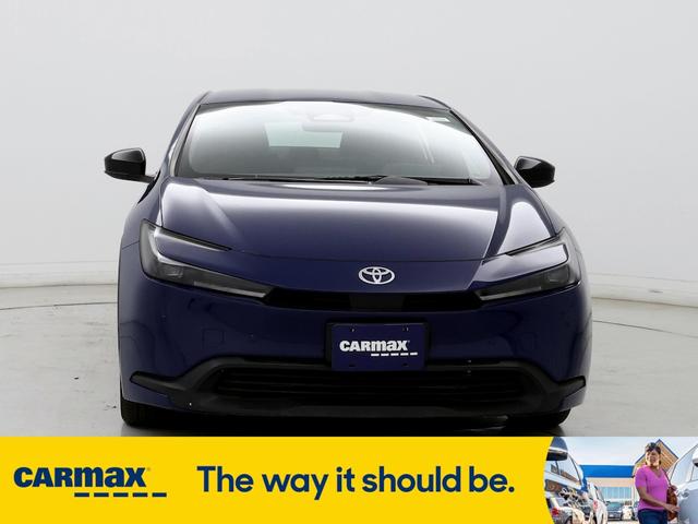 2023 toyota prius le