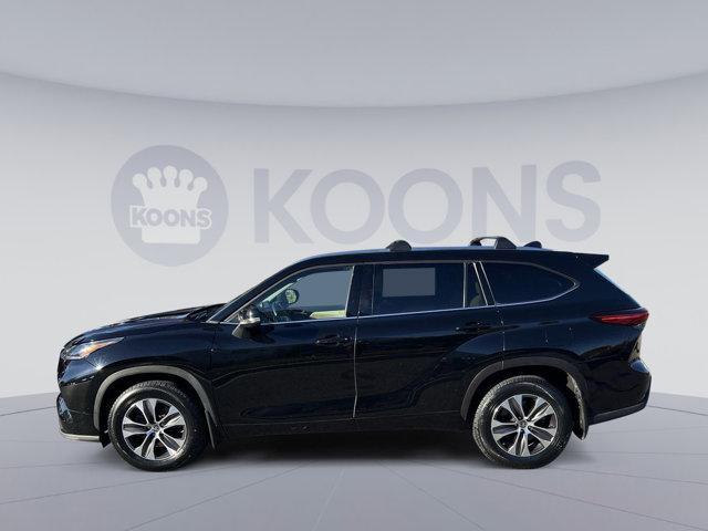 2021 toyota highlander xle