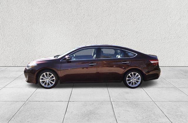 2013 toyota avalon