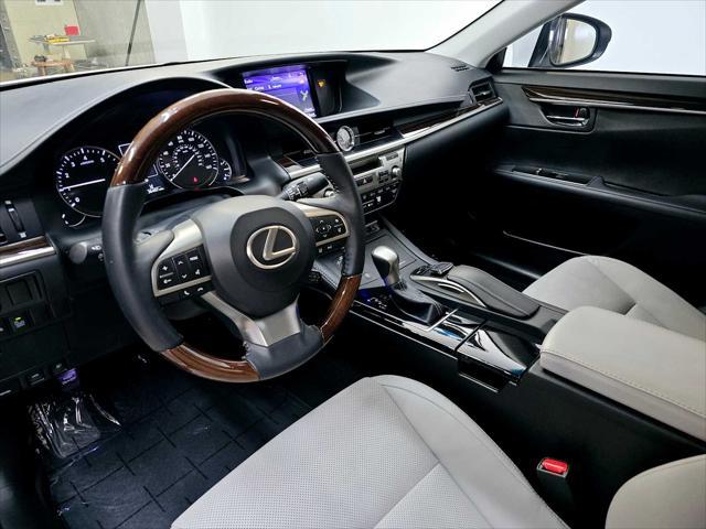 2017 lexus es 350 base