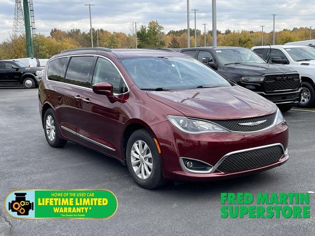 2017 chrysler pacifica touring-l