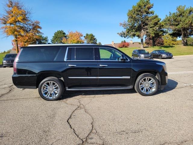 2019 cadillac escalade esv luxury