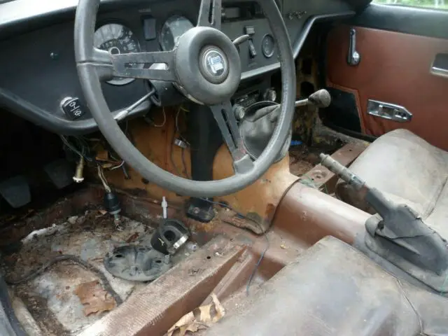 1972 72 triumph spitfire 4 parts or restore 64k key & notorized bill of sale