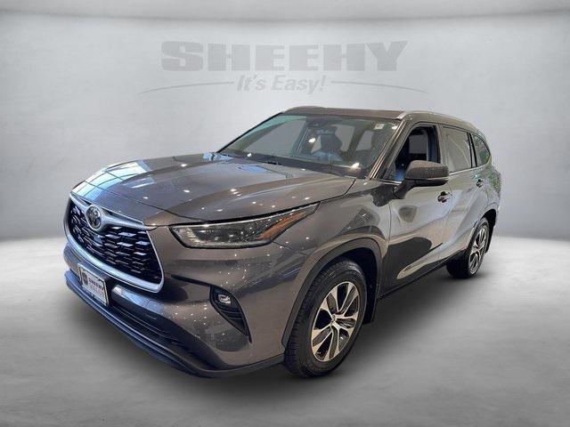 2021 toyota highlander xle