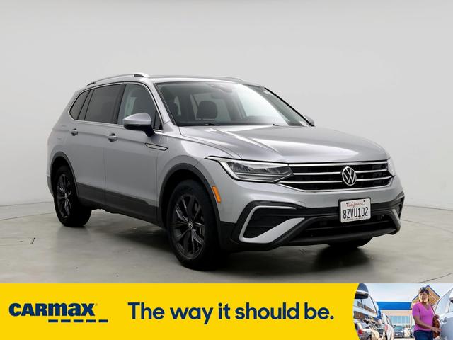 2022 volkswagen tiguan se