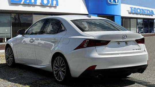 2016 Lexus IS