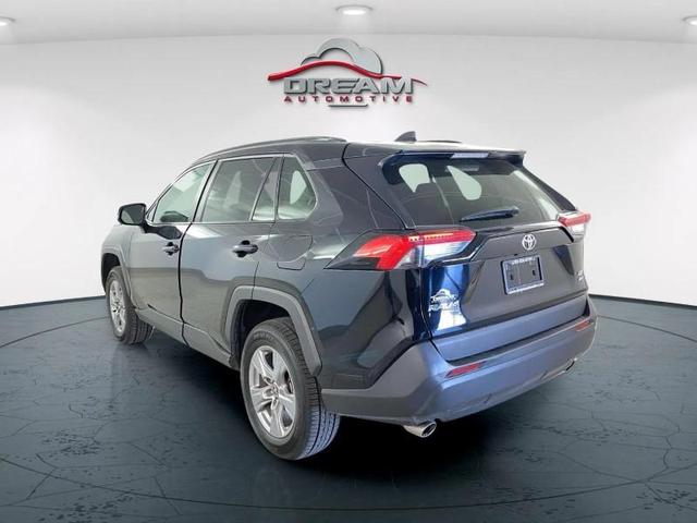 2022 toyota rav4 xle