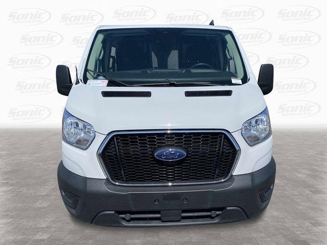 2022 ford transit-250 base