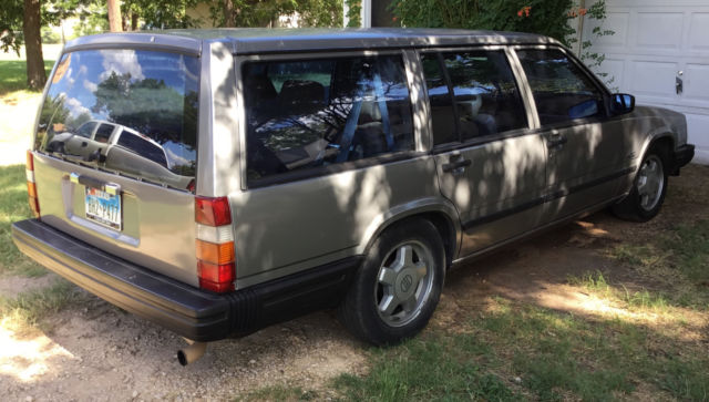 volvo 745 turbo wagon, classy, runs great with lots of power & sunroof, seats 7