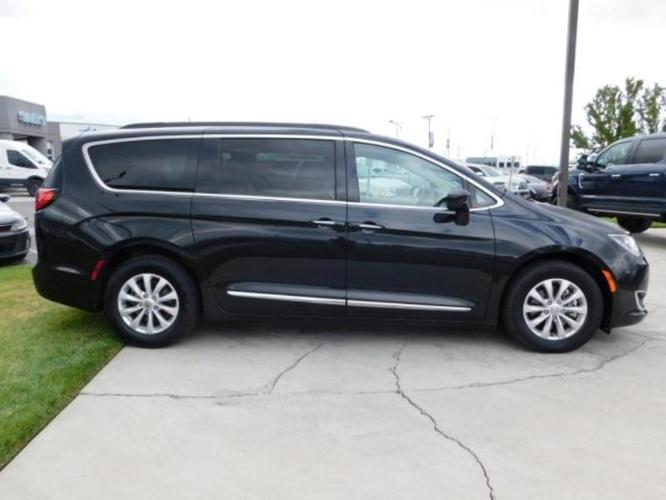 2017 chrysler pacifica touring-l touring-l 4dr mini-van for sale in american fork, utah