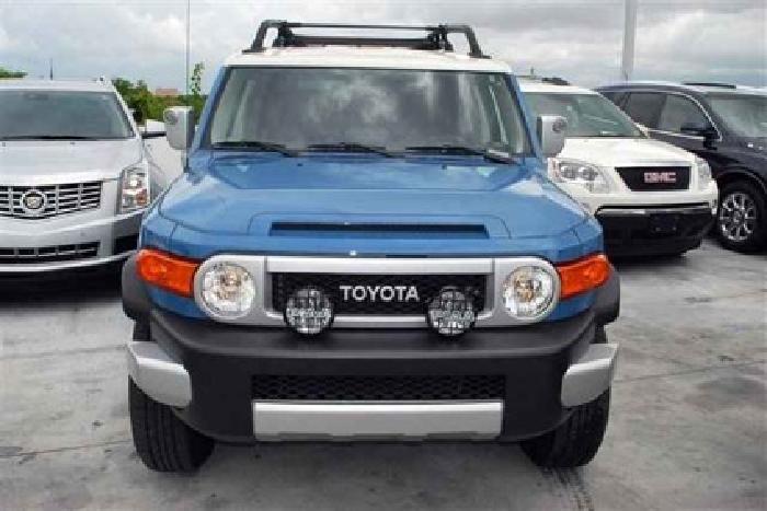 2013 toyota fj cruiser sr in miami, fl