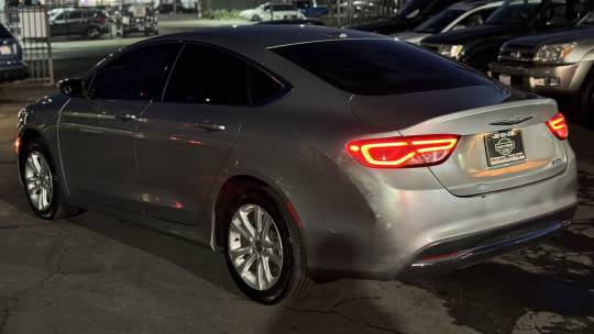2015 Chrysler 200