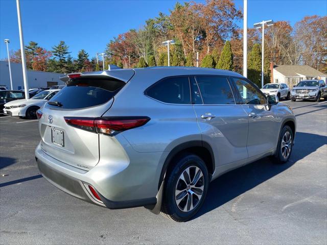 2021 toyota highlander xle