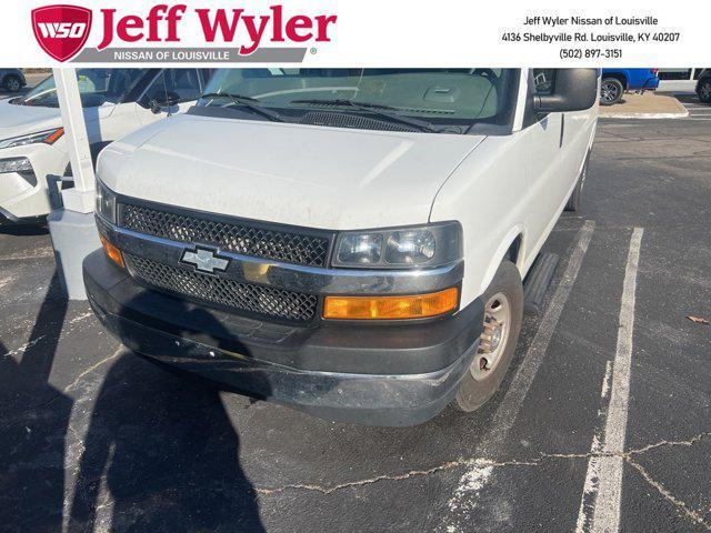 2019 chevrolet express 3500 lt