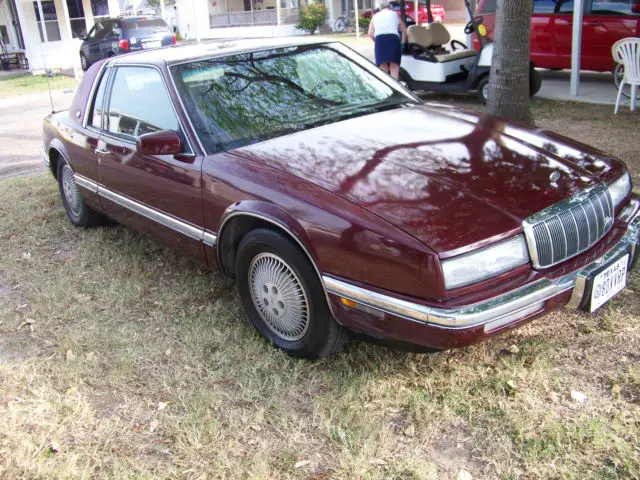 buick riviera 1992 v6-automatic loaded maroon good leather, sharp--clean