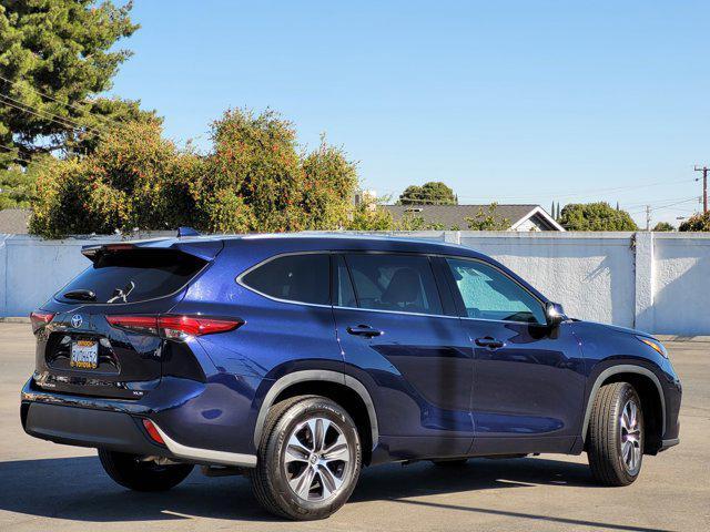 2021 toyota highlander xle