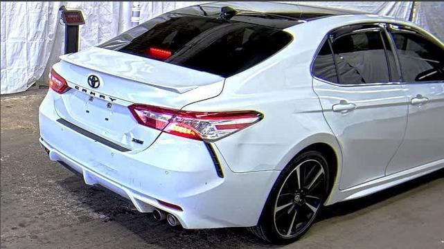 2020 toyota camry xse v6