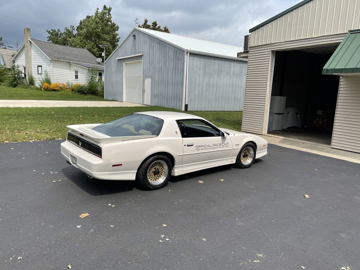 1989 pontiac firebird white trans am turbo