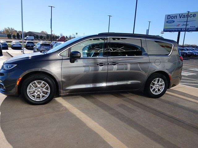 2022 chrysler pacifica touring l