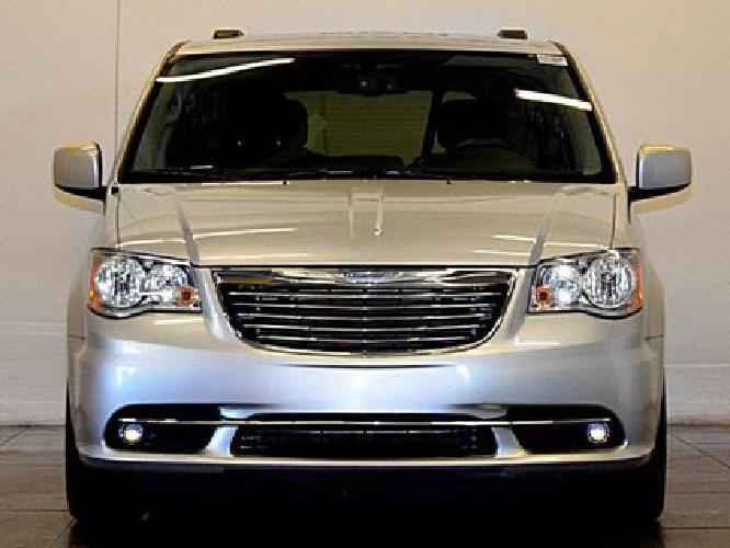 2012 chrysler town & country touring in miami, fl