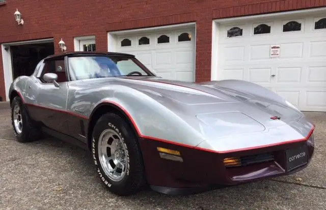 1982 chevrolet corvette*low reserve*